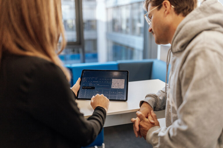 MG 5861 Johanna Lohr Fotografie employer branding btelligent